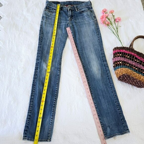 Lucky Brand Women's Straight Leg Jeans Size 6 28 Low Rise Blue Denim Retro Y2K - Picture 3 of 16